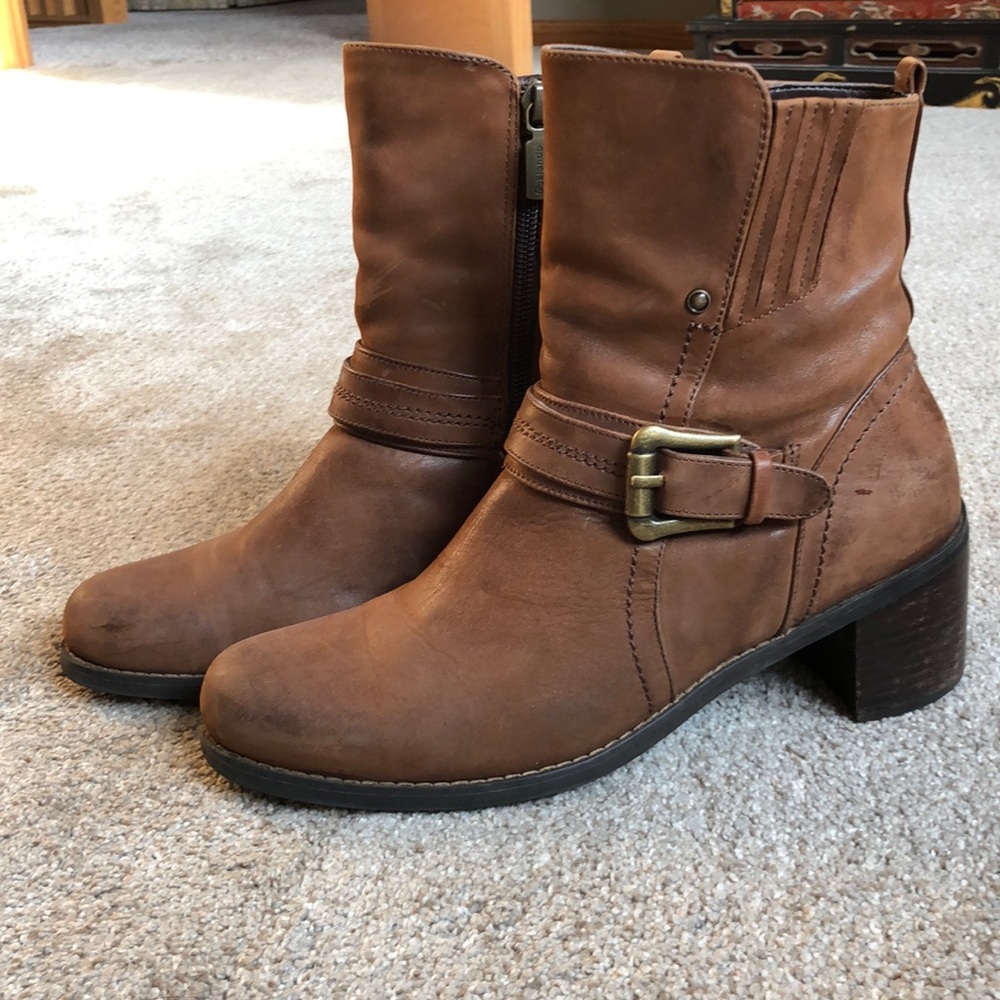 Brown Blondo boots